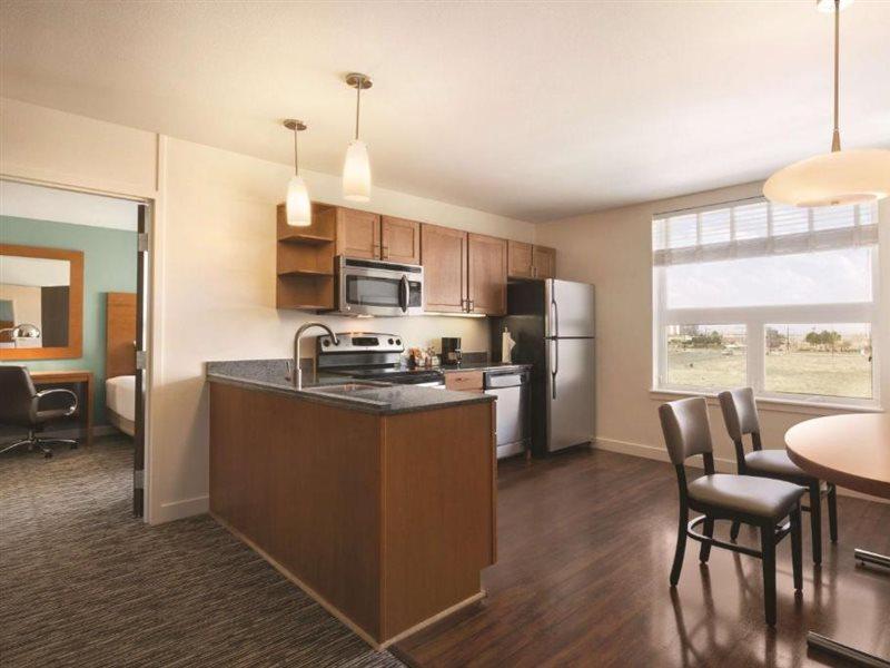 Hyatt House Denver Airport Exterior photo
