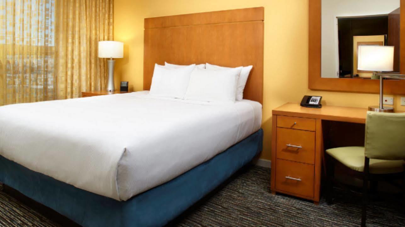 Hyatt House Denver Airport Exterior photo
